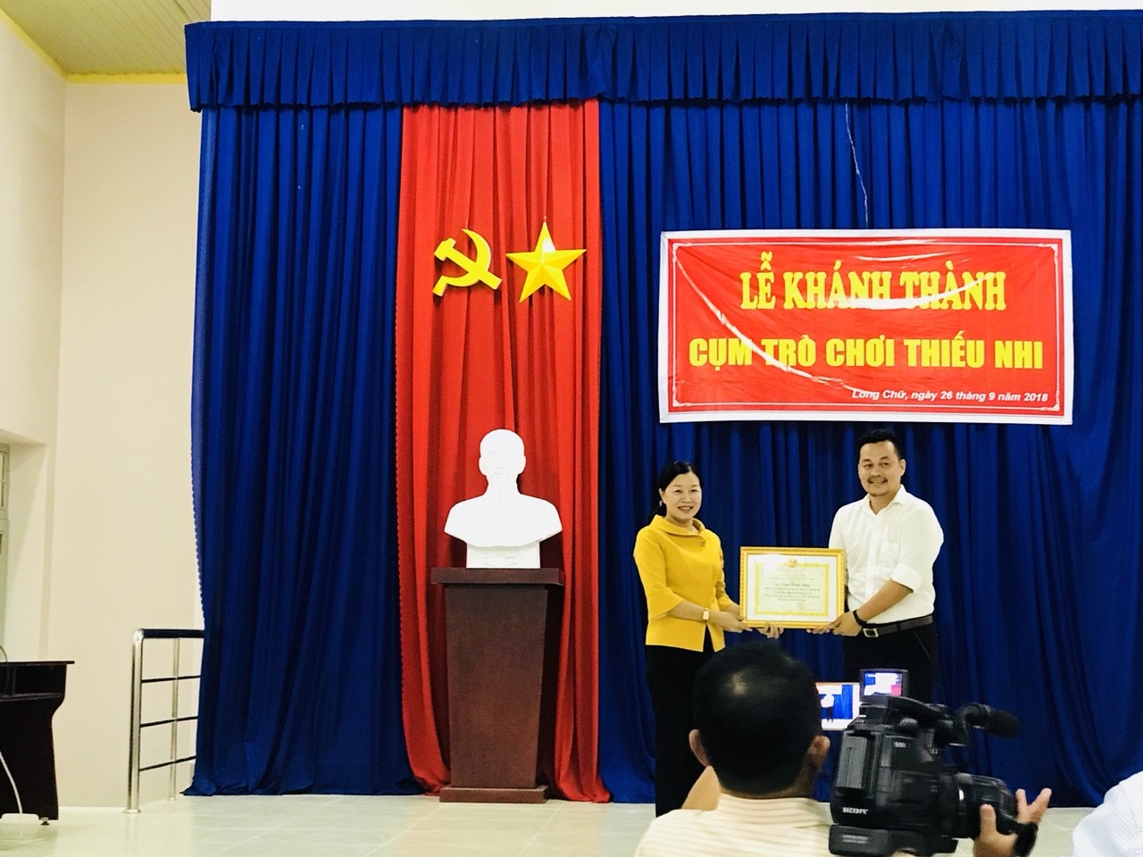 Từ thiện quỹ trò nghèo vùng cao