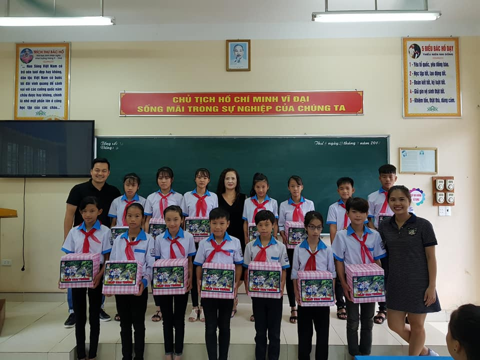 Từ thiện quỹ trò nghèo vùng cao